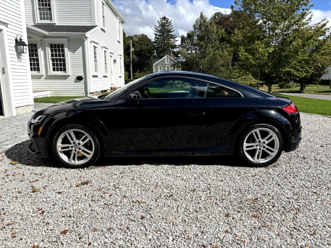 Audi TT - Photo 2