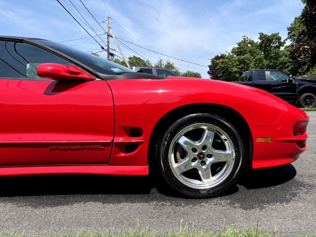 Pontiac Firebird Trans Am - Photo 3